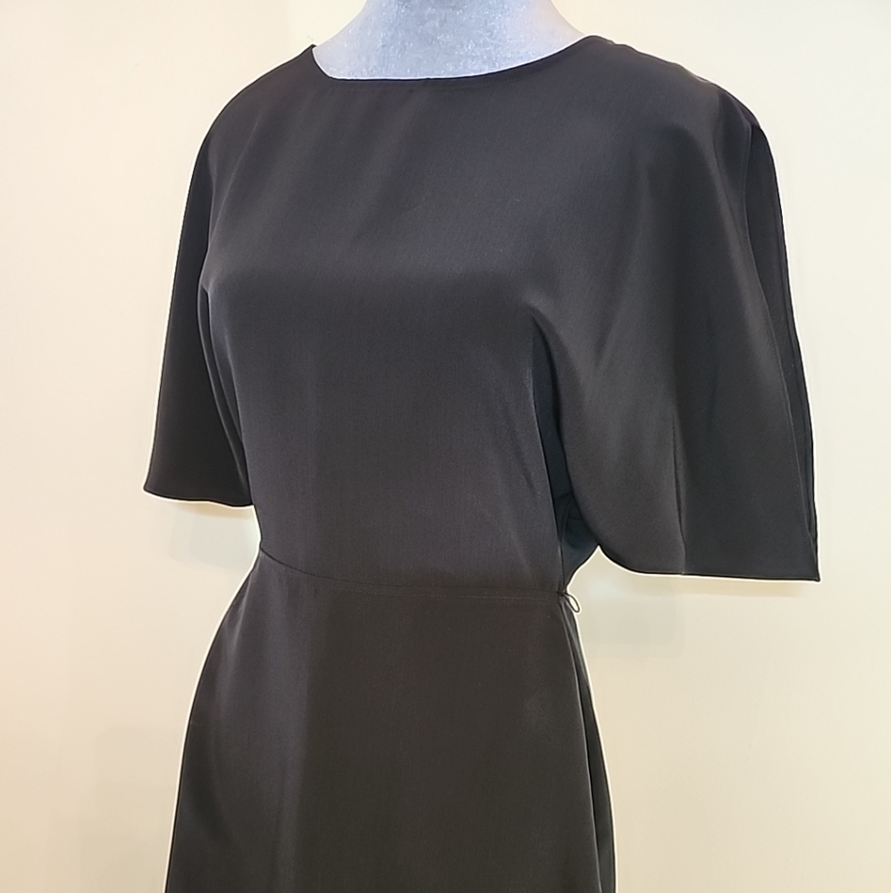 BCBG Maxzara Short Dress Size 4 Solid Black Back Cut Out Dolman Sleeve
